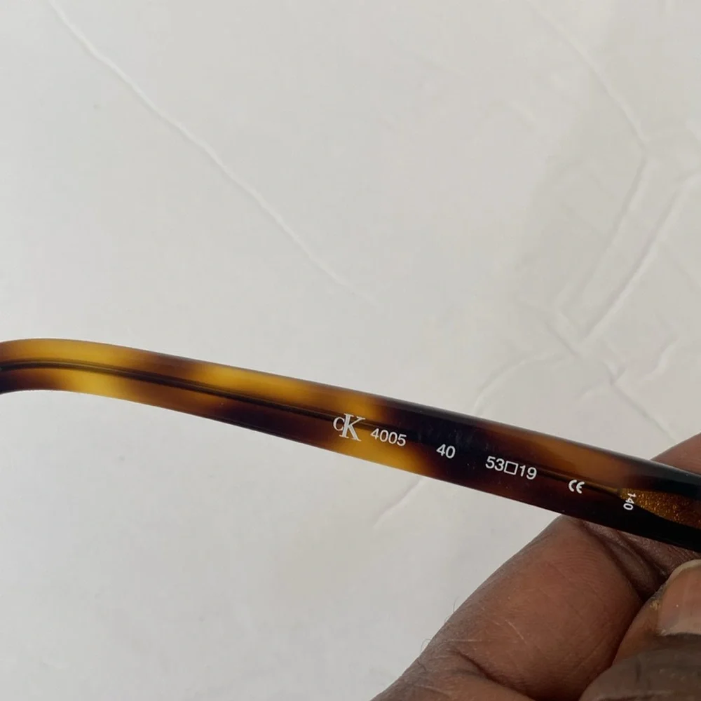 Calvin Klein sunglasses - Picture 5 of 6